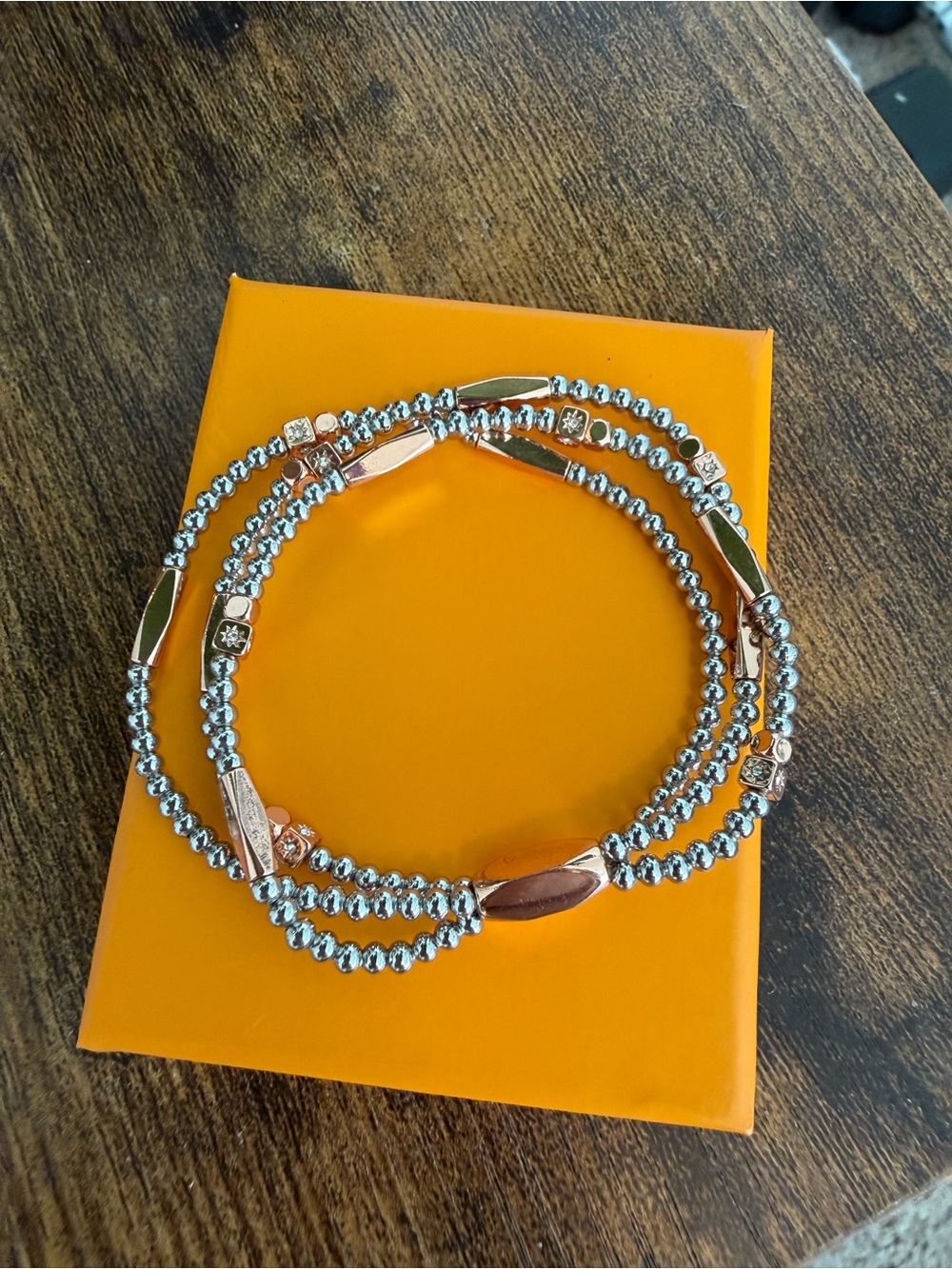 🛍️ Steve Madden Silver and Rose Gold Beaded Stretch Bracelet - Women Jewelry